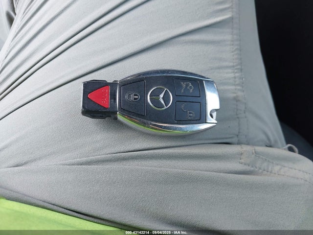 Продажа на аукционе авто 2005 Mercedes-benz Clk 320, vin: WDBTK65G15T044562, номер лота: 43142214