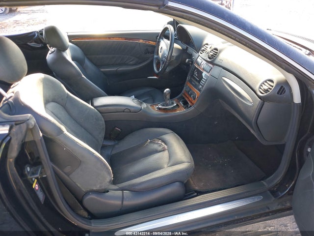 Продажа на аукционе авто 2005 Mercedes-benz Clk 320, vin: WDBTK65G15T044562, номер лота: 43142214