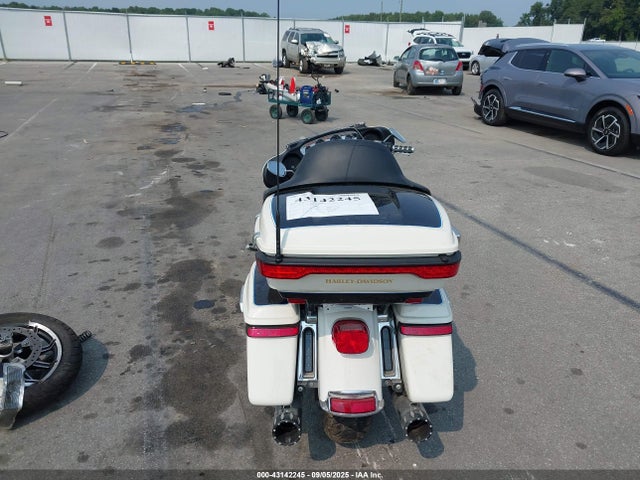 2014 HARLEY-DAVIDSON FLHTCU 1HD1FCM16EB679094 Photo 5