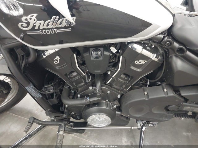 INDIAN MOTORCYCLE CO. 2025 2025 56KSCF764S3201621 Image 9