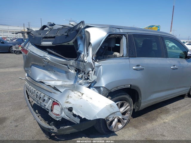 5TDKKRFH9FS051491 Toyota 2gr-fe