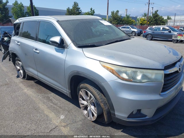 5TDKKRFH9FS051491 Toyota 2gr-fe
