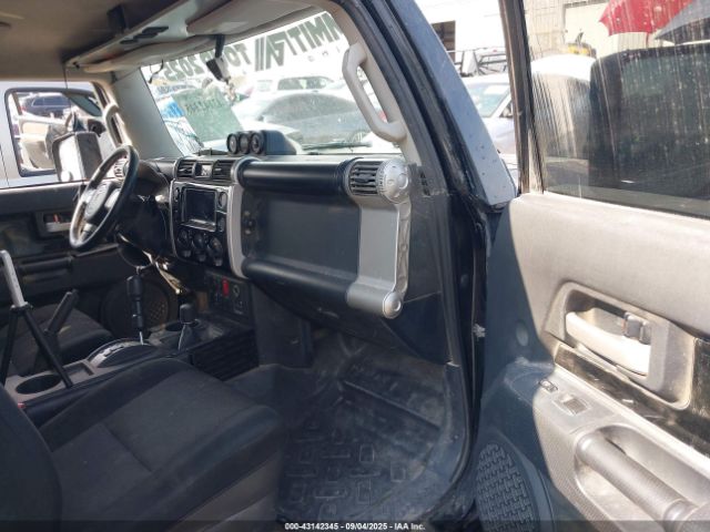 2007 TOYOTA FJ CRUISER JTEBU11F570055412 Photo 4