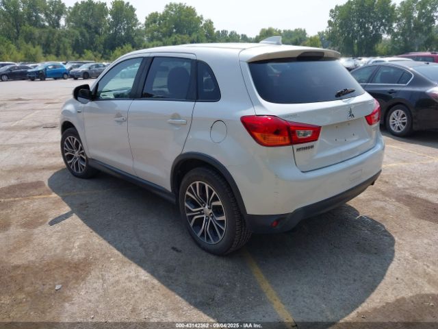 2017 MITSUBISHI OUTLANDER SPORT JA4AR3AU3HZ013646 Photo 2