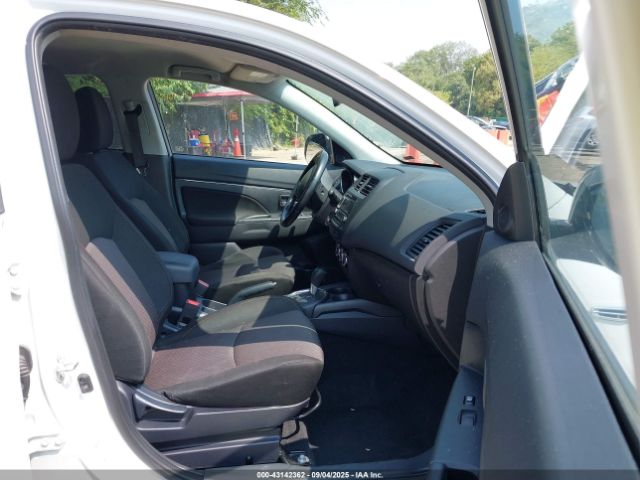 2017 MITSUBISHI OUTLANDER SPORT JA4AR3AU3HZ013646 Photo 4