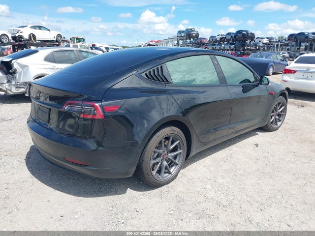 2021 TESLA MODEL 3 5YJ3E1EA5MF052611 Photo 3