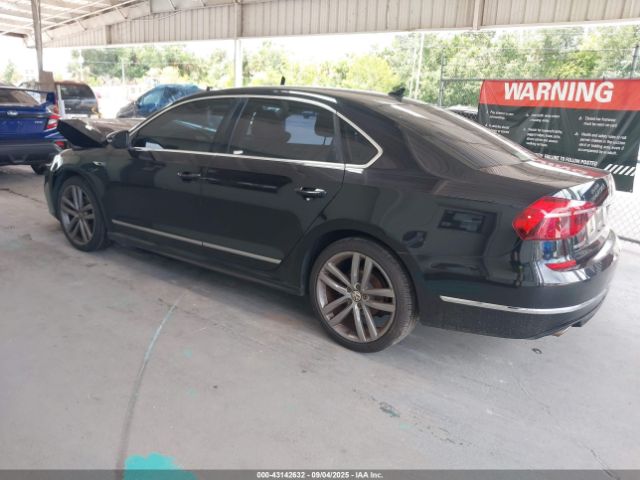 2017 VOLKSWAGEN PASSAT 1VWDT7A3XHC047134 Photo 2