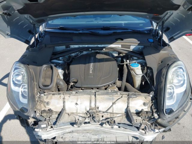 2017 PORSCHE MACAN WP1AA2A54HLB02143 Photo 9