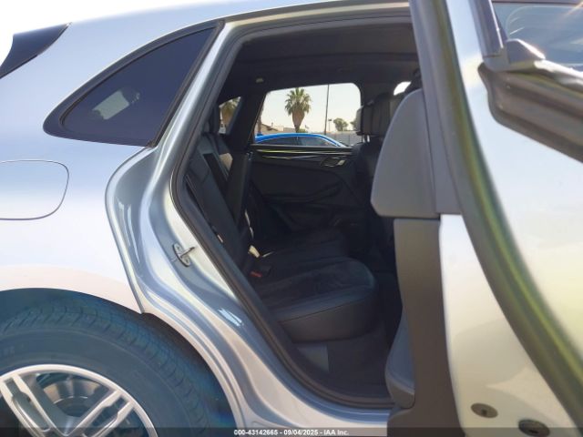 2017 PORSCHE MACAN WP1AA2A54HLB02143 Photo 7