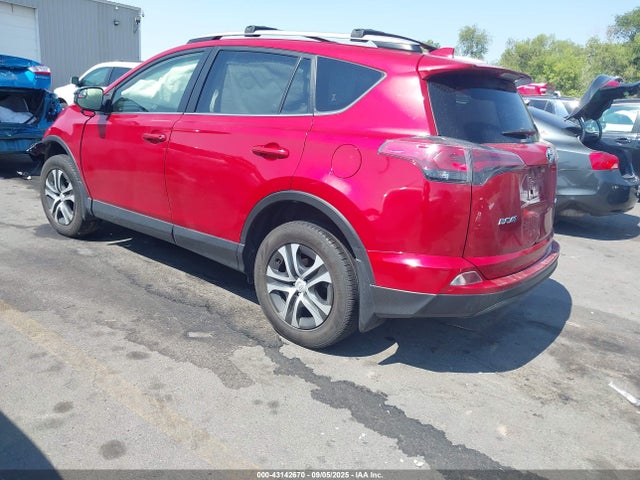 JTMZFREV2HJ150017 Toyota RAV4 LE