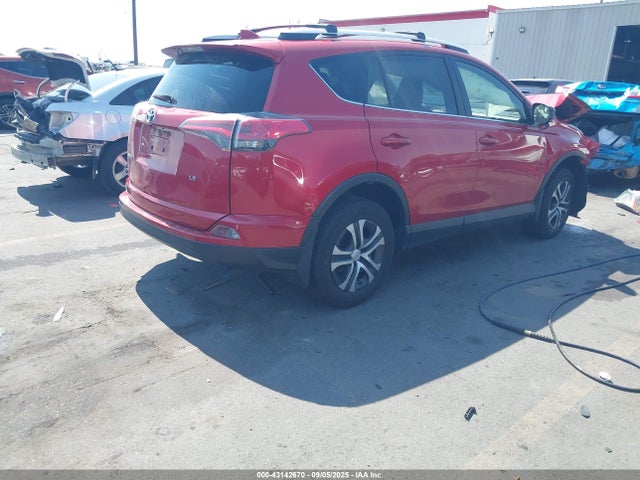 JTMZFREV2HJ150017 Toyota RAV4 LE