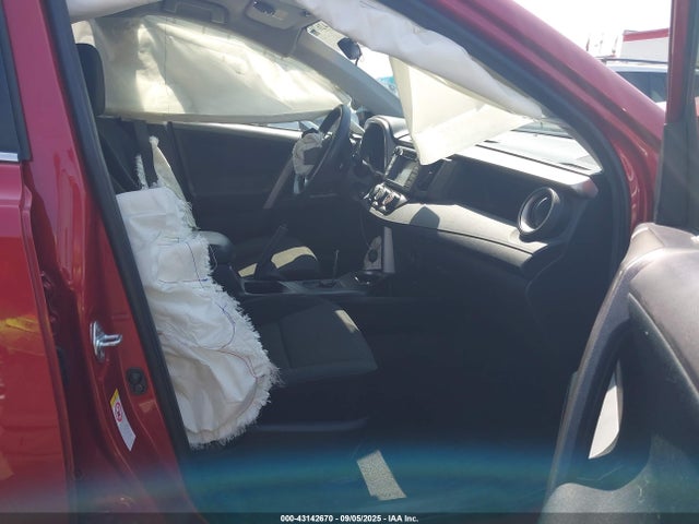 JTMZFREV2HJ150017 Toyota RAV4 LE