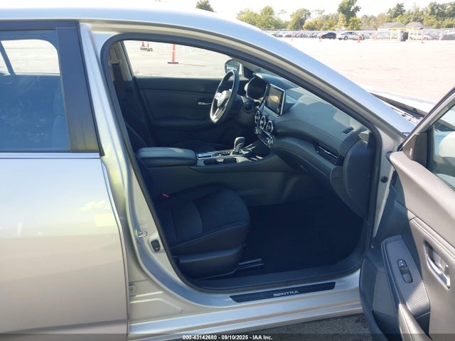 3N1AB8CVXLY312084 Nissan 2020