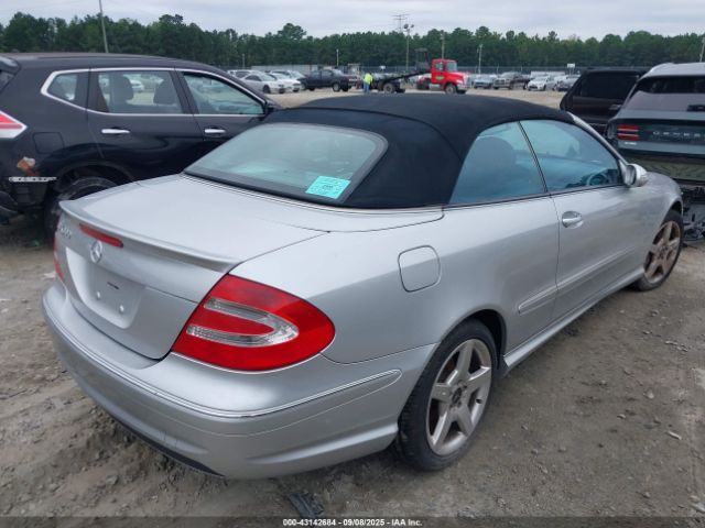 2005 MERCEDES-BENZ CLK 500 WDBTK75G35T044259 Photo 3