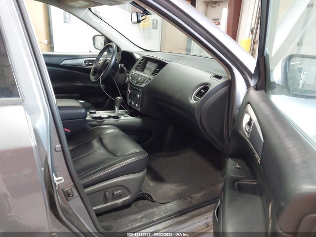 5N1DR2MM4HC642324 Nissan Pathfinder