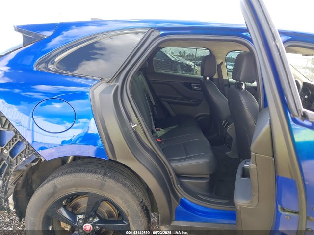 2020 JAGUAR F-PACE SADCJ2FX0LA623504 Photo 7