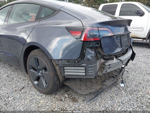 5YJ3E1EB2PF660342 Tesla MODEL 3