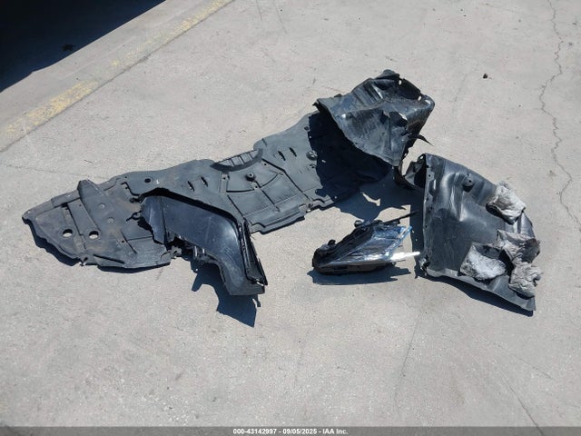 4T1B11HK1KU242885 Toyota a25a-fks