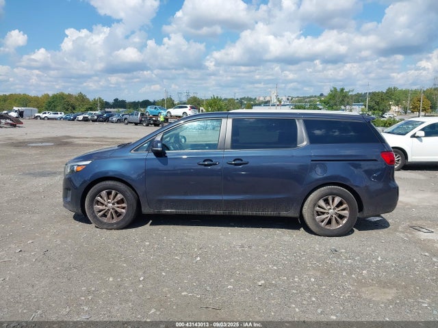 KIA Sedona 2017 KNDMB5C19H6285528 Image 14