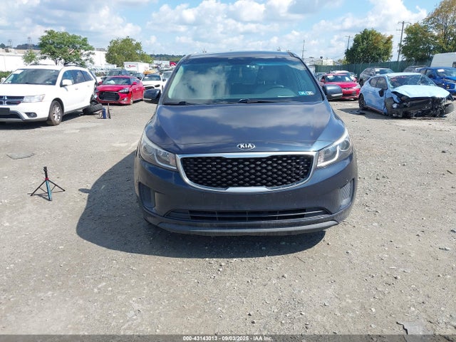 KIA Sedona 2017 KNDMB5C19H6285528 Image 6