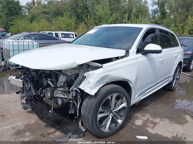 2022 AUDI Q7 WA1LXBF79ND007113 Photo 1