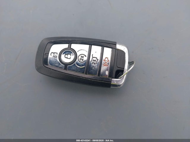 Продажа на аукционе авто 2022 Lincoln Navigator Reserve, vin: 5LMJJ2LT2NEL02363, номер лота: 43143241