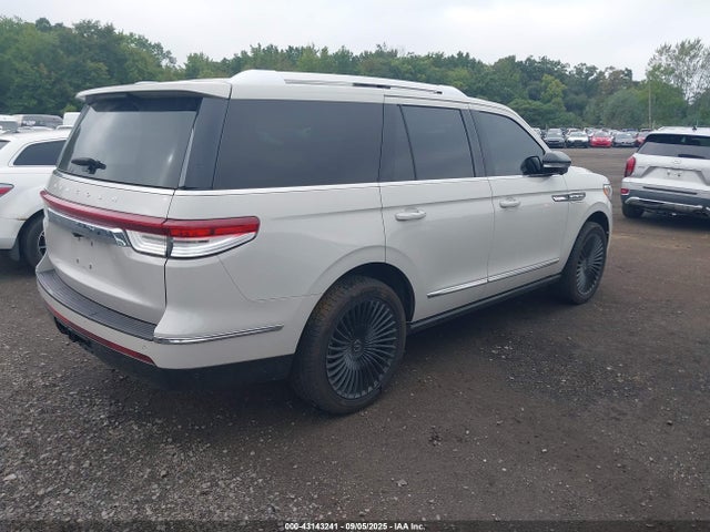 Продажа на аукционе авто 2022 Lincoln Navigator Reserve, vin: 5LMJJ2LT2NEL02363, номер лота: 43143241