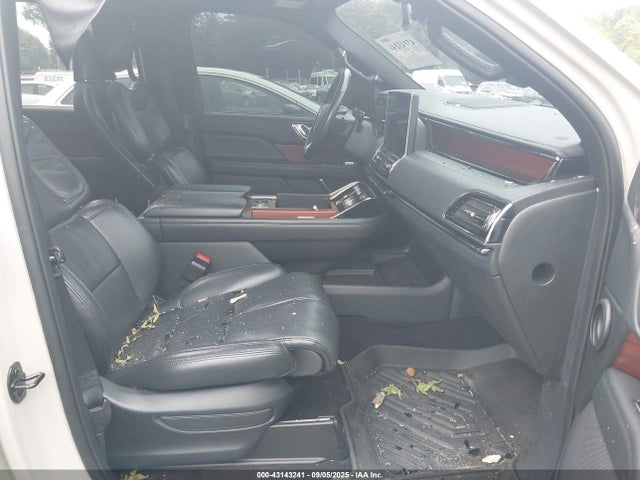 Продажа на аукционе авто 2022 Lincoln Navigator Reserve, vin: 5LMJJ2LT2NEL02363, номер лота: 43143241