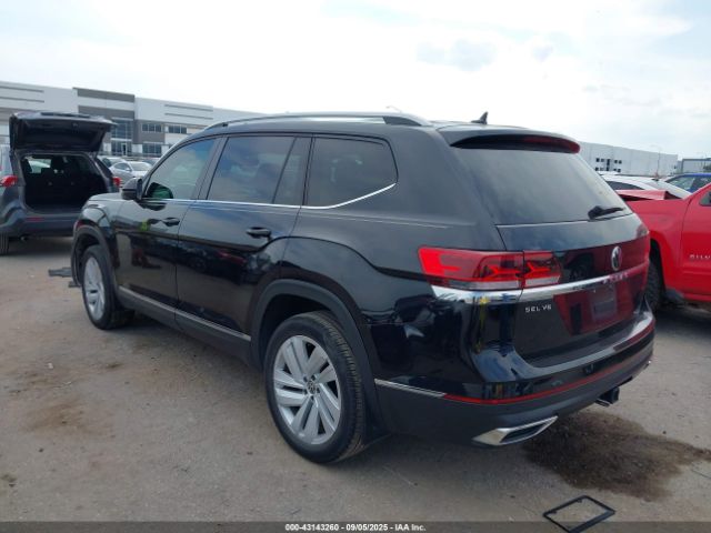 2021 VOLKSWAGEN ATLAS 1V2ER2CA4MC539915 Photo 2