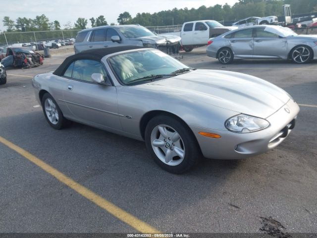 1999 JAGUAR XK8 SAJGX2044XC031304