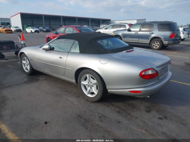 1999 JAGUAR XK8 SAJGX2044XC031304 Photo 2