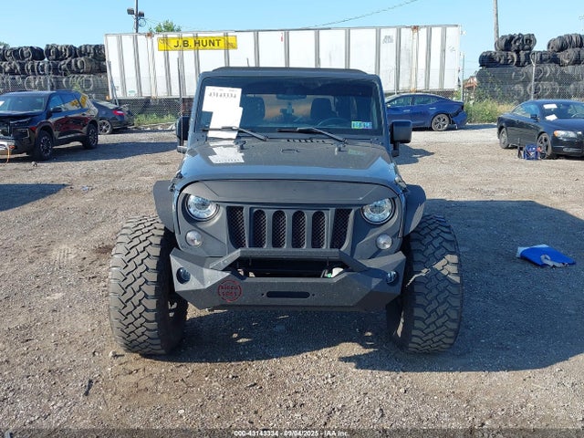 1C4BJWDG6HL713723 Jeep Wrangler