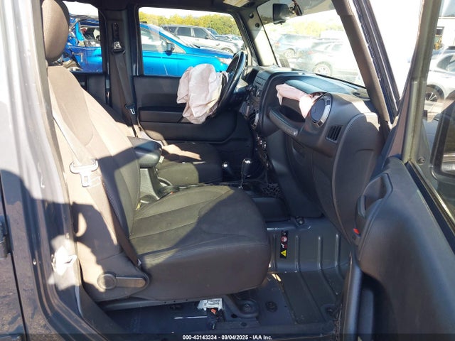 1C4BJWDG6HL713723 Jeep Wrangler
