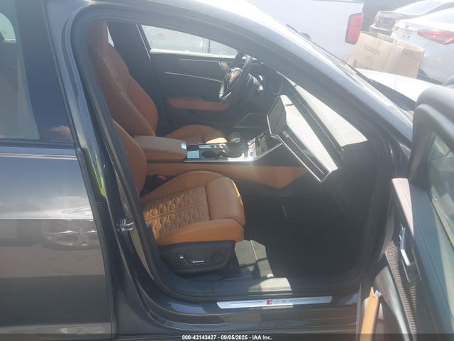2025 AUDI RS 6 AVANT WUA1DBF26SN900505 Photo 4