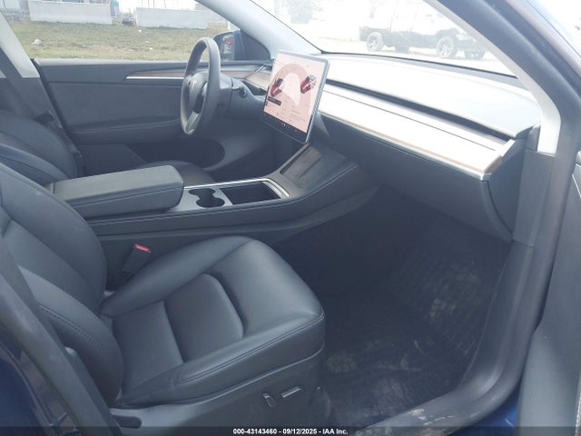 2024 TESLA MODEL Y 7SAYGDEEXRF044292 Photo 4