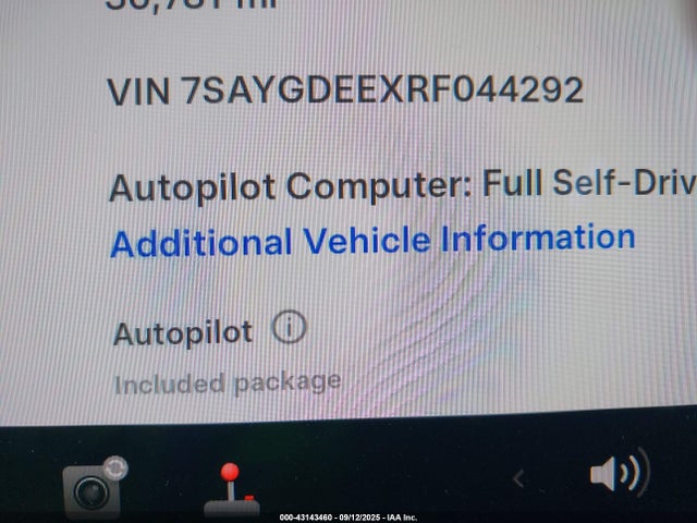 2024 TESLA MODEL Y 7SAYGDEEXRF044292 Photo 8