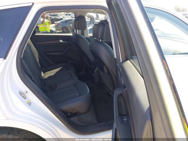 2022 AUDI Q5 WA1GAAFY0N2101561 Photo 7