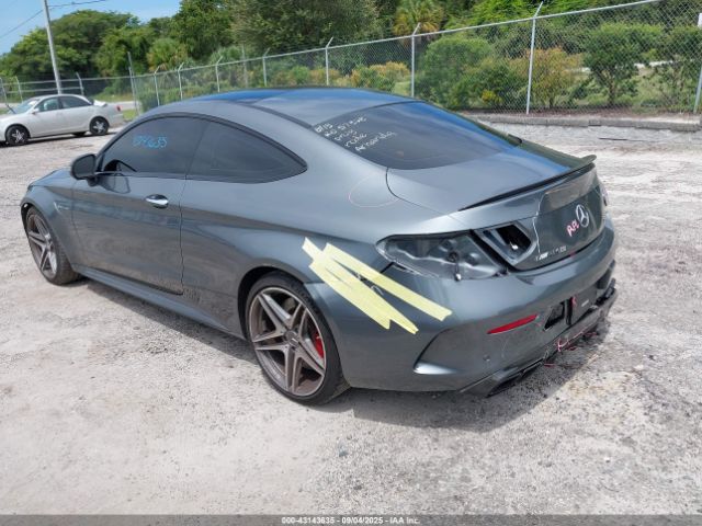 2017 MERCEDES-BENZ AMG C 63 WDDWJ8HB4HF559030 Photo 2