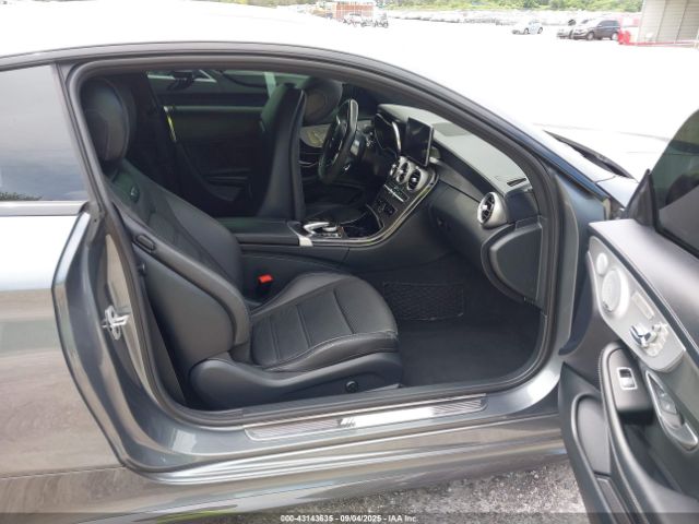 2017 MERCEDES-BENZ AMG C 63 WDDWJ8HB4HF559030 Photo 4