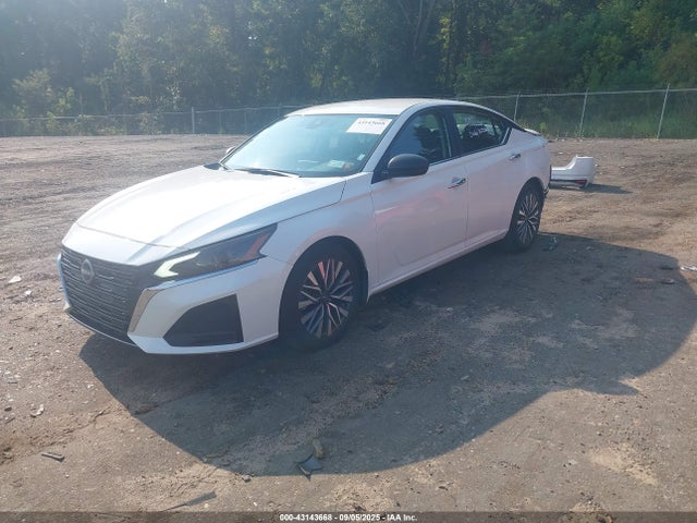 1N4BL4DV9RN301384 Nissan 2024