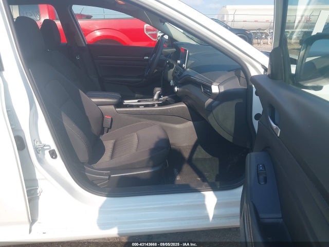 1N4BL4DV9RN301384 Nissan 2024
