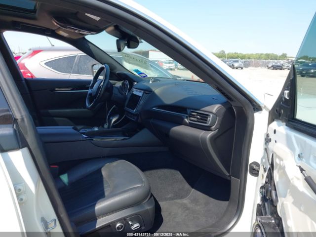 2022 MASERATI LEVANTE ZN661XUA6NX388691 Photo 4