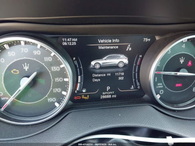 2022 MASERATI LEVANTE ZN661XUA6NX388691 Photo 6