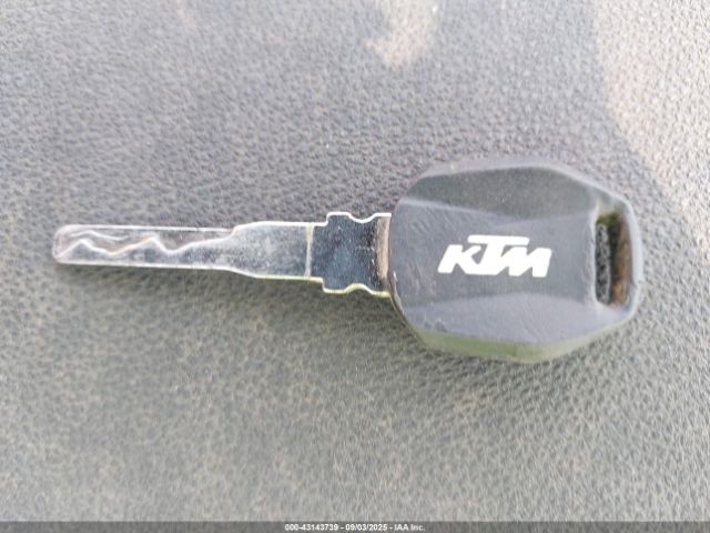 2022 KTM 890 VBKTR6402NM836035 Photo 10