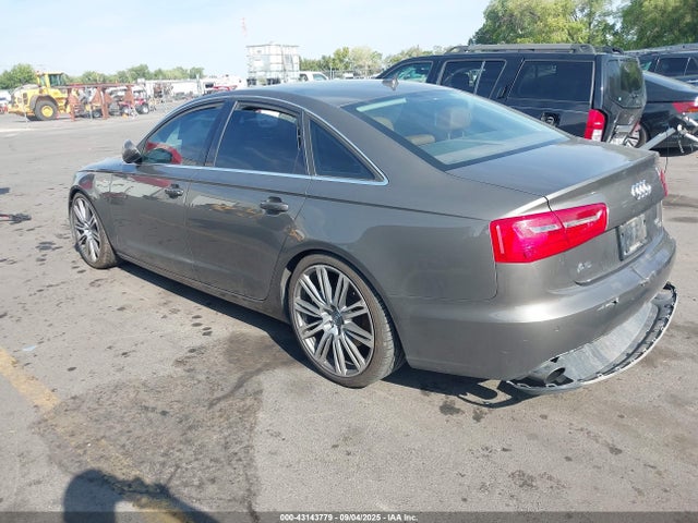 2012 AUDI A6 WAUGGAFC0CN081023 Photo 2