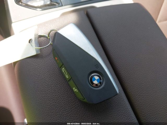 2025 BMW IX WB523CF07SCS57145 Photo 10