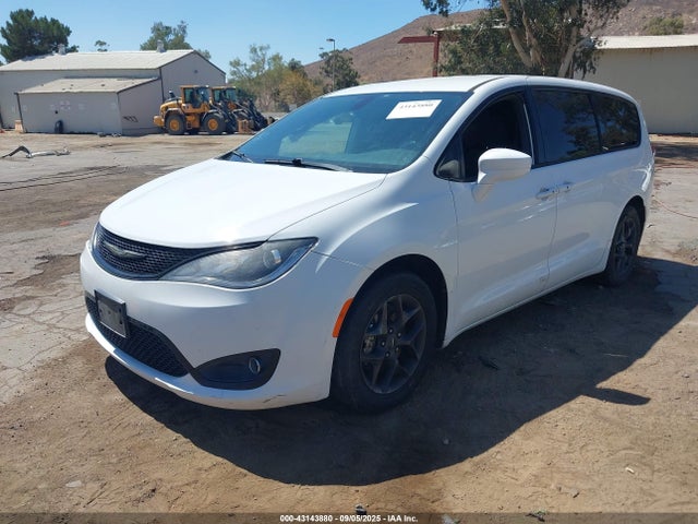 Aukcja sprzedaży 2018 Chrysler Pacifica Touring Plus, vin: 2C4RC1FG0JR287288, numer aukcji: 43143880