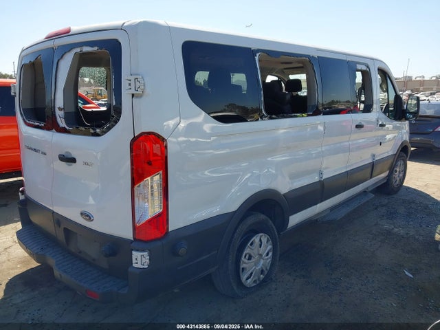 1FBZX2ZM0GKA65728 Ford 2016