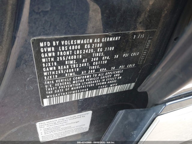 WVGAV7AX7FW093868 Volkswagen Tiguan