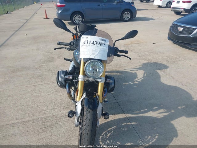 2015 BMW R NINE T WB10A1606FZ614966 Photo 4
